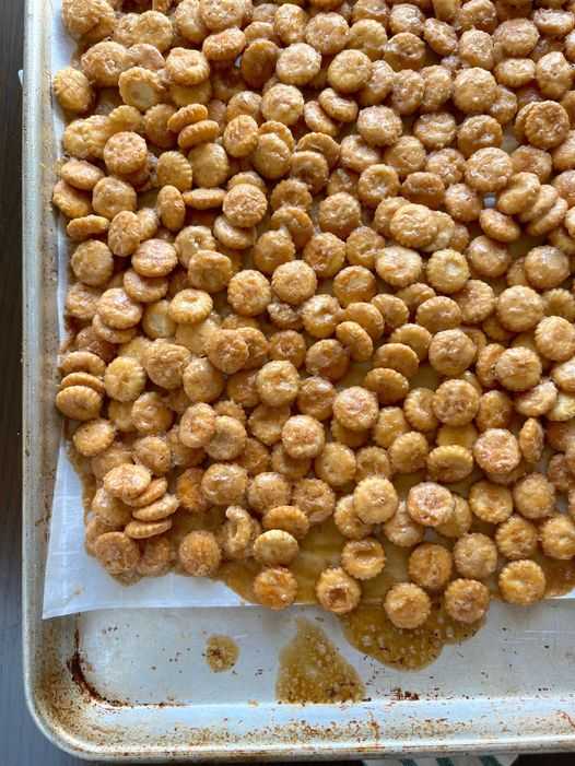 Salted Caramel Cracker Bites