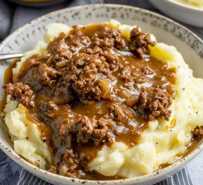 Ground Beef and Gravy Over Mashed Potatoes