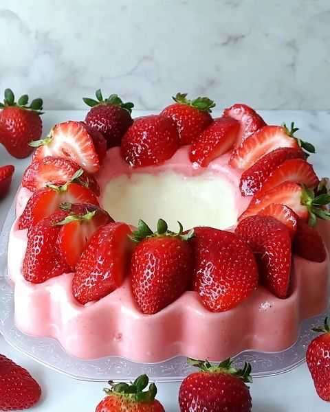 strawberry mousse or creamy strawberry gelatin.