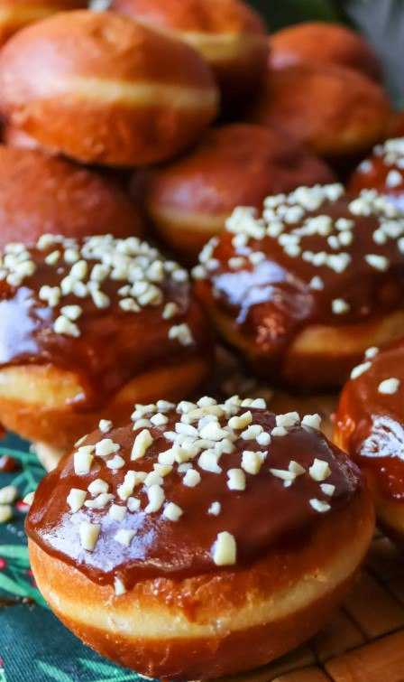 Toffifee Donuts: A Decadent Fusion of Caramel, Hazelnuts, and Chocolate