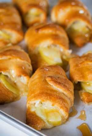 Apple & Brie Cheese Rolls