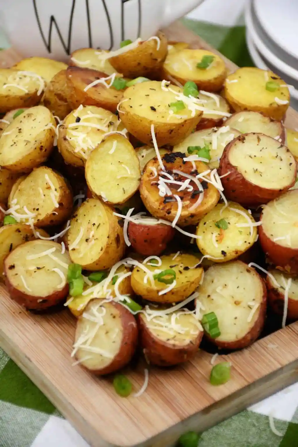 GARLIC PARMESAN ROASTED POTATOES