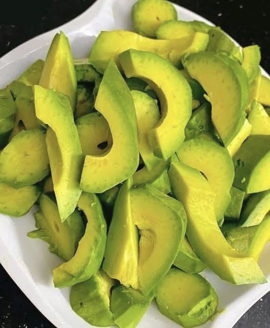 Avocado: A Simple Food with Real Nutritional Value